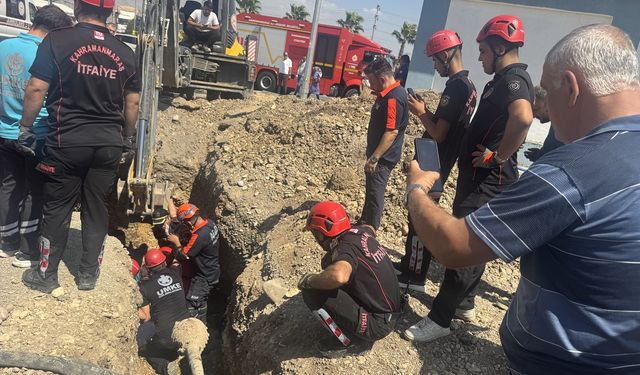 Kahramanmaraş'ta göçük altında kalan iş makinesi operatörü kurtarıldı