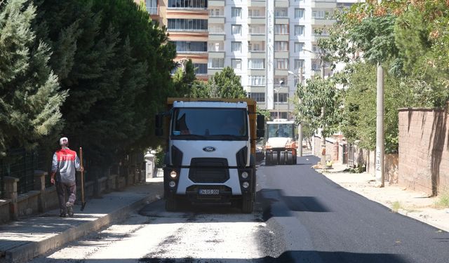 Onikişubat Belediyesi’nden Şehit Abdullah Çavuş Mahallesi’ne 5 bin ton asfalt
