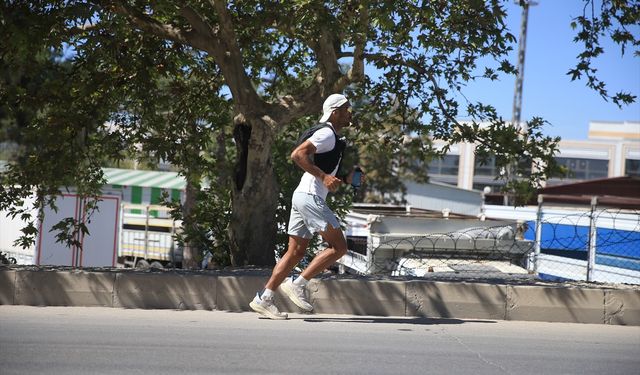 Türk kültürünü tanıtmak için 35 gündür koşan gurbetçi Kahramanmaraş'a ulaştı