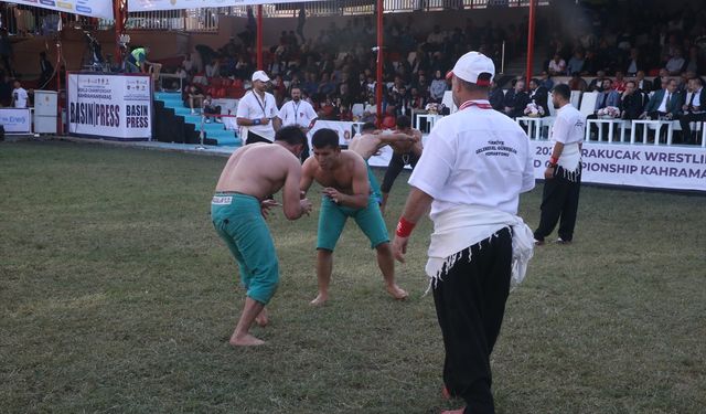 Kahramanmaraş'ta Türkiye Kısa Şalvar Güreş Şampiyonası sona erdi