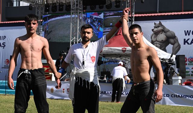 Türkiye Kısa Şalvar Güreş Şampiyonası, Kahramanmaraş'ta başladı