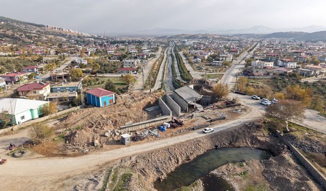 Büyükşehir’in Şekeroba Köprüsü Hızla Yükseliyor