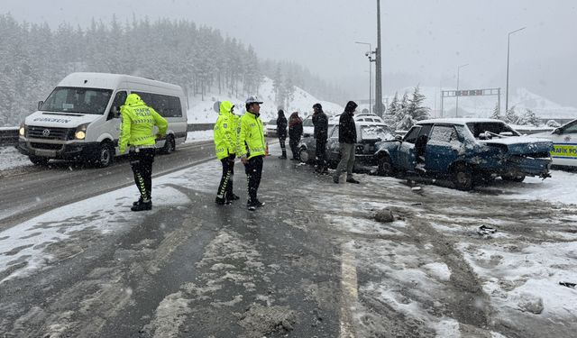 Kahramanmaraş'ta kar yağışı etkili oluyor