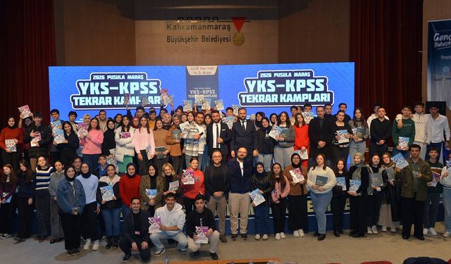 Büyükşehir’in YKS Kampında Türkçe’nin Şifreleri Paylaşıldı