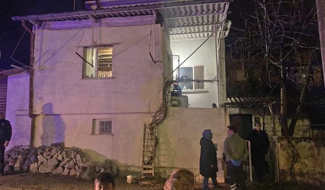 Yalnız yaşayan kişi evinde ölü bulundu