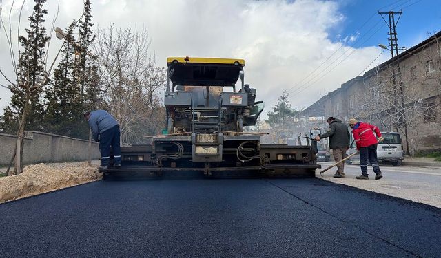 Büyükşehir Dulkadiroğlu’nda Yol Yenilemelerine Devam Ediyor