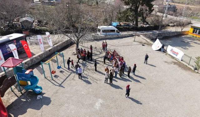 Büyükşehir’den Sarıçukur’da Miniklere Eğlence ve Bilim Dolu Bir Gün