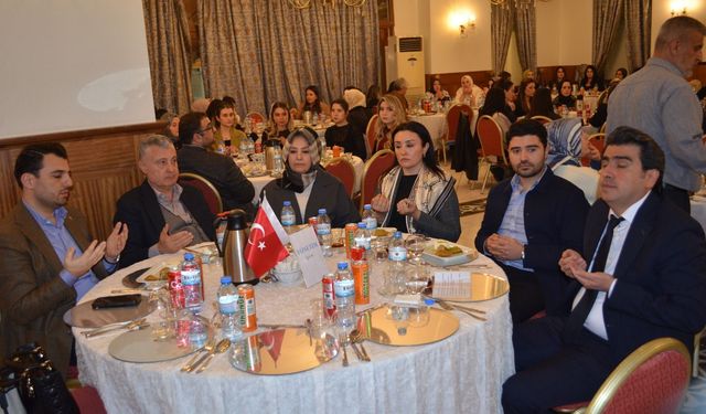 Sular Akademi Hastanesi çalışanları iftar sofrasında buluştu