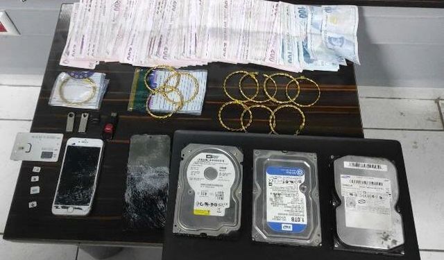 Kendilerini polis olarak tanıtıp dolandırıcılık yapan 7 zanlı tutuklandı