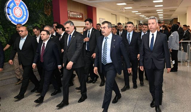 Bakanlar KSÜ Tıp Fakültesi Hastanesinde Yaralı Öğrencileri Ziyaret Etti