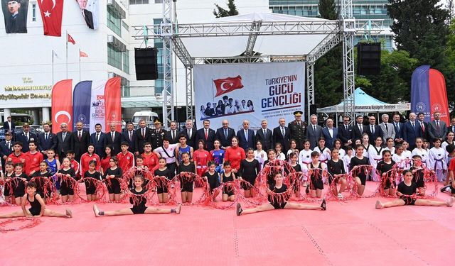 Atatürk’ü Anma, Gençlik ve Spor Bayramı, Milli İrade Meydanı’nda Coşkuyla Kutlandı
