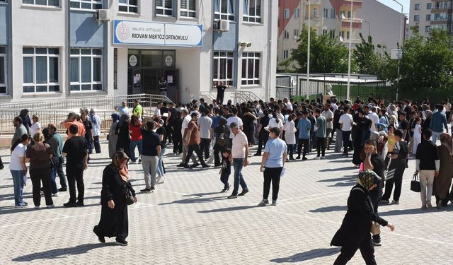 Kahramanmaraş'ta Liselere Geçiş Sistemi'nin 1. oturumu başladı