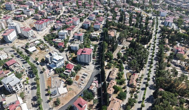 Büyükşehir, Mükremin Halil Caddesi’nde İlk Etabı Tamamladı
