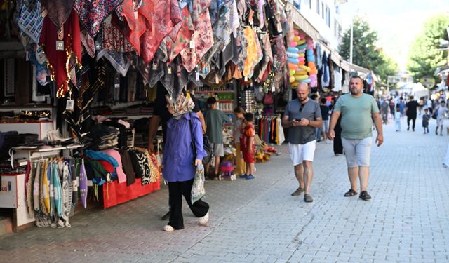 Termal suyu ve serin yayla havası Ilıca'nın nüfusunu yaklaşık 8 katına çıkarıyor