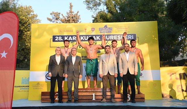 26 Yıllık Hasret Er Meydanında Son Buldu; Pehlivanlar Ödüllerine Kavuştu