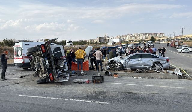 Kahramanmaraş'ta bir kişinin öldüğü trafik kazasında MHP Kahramanmaraş Milletvekili Karakoç ile 6 kişi yaralandı