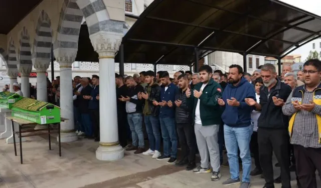 Kahramanmaraş'ta milletvekilinin yaralandığı trafik kazasında hayatını kaybeden genç toprağa verildi
