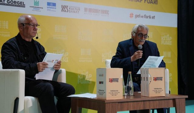 Bahaettin Karakoç, Kitap Fuarı’nda Şiirleriyle Anıldı