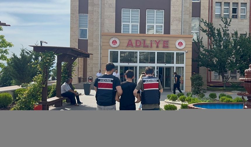 Kahramanmaraş'ta motosikletin arkasına bağladığı köpeği metrelerce sürükledi