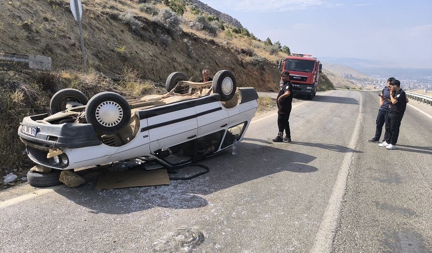 Kahramanmaraş’ta devrilen otomobildeki 1 kişi öldü, 1 kişi yaralandı