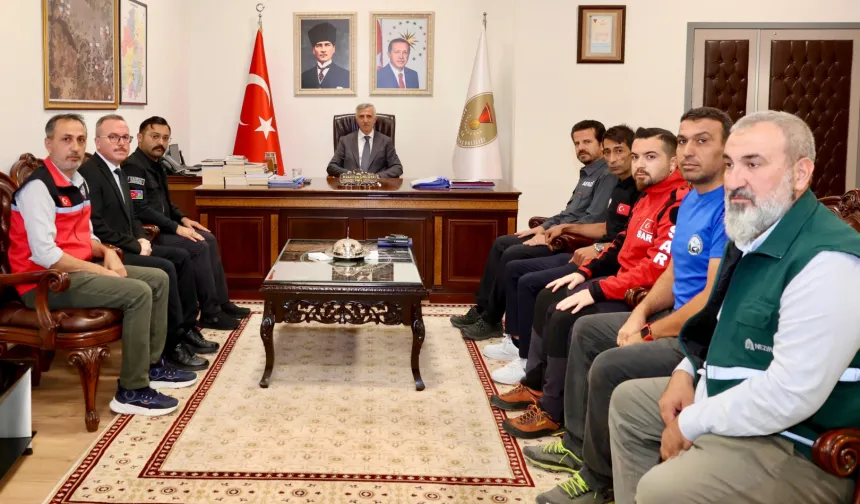 Kahramanmaraş Afet ve Acil Durum Platformu’ndan Vali Ünlüer’e ziyaret