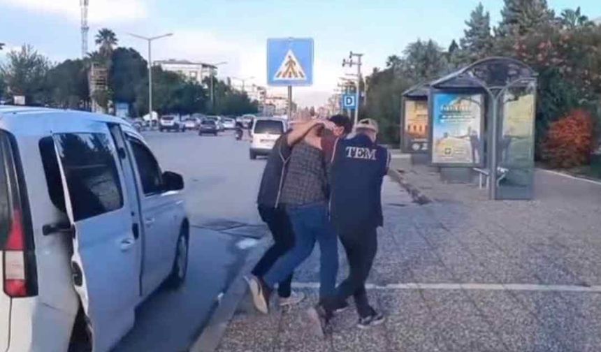 Osmaniye'de 9 yıldır aranan FETÖ zanlısı sahte kimlikle yakalandı