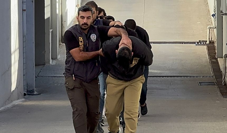 'Sazan sarmalı' yöntemiyle dolandırıcılık yapan 6 zanlı tutuklandı