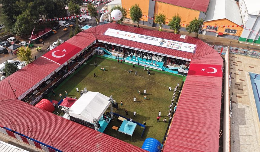 Kahramanmaraş'ta Karakucak Güreşleri Dünya Şampiyonası sona erdi