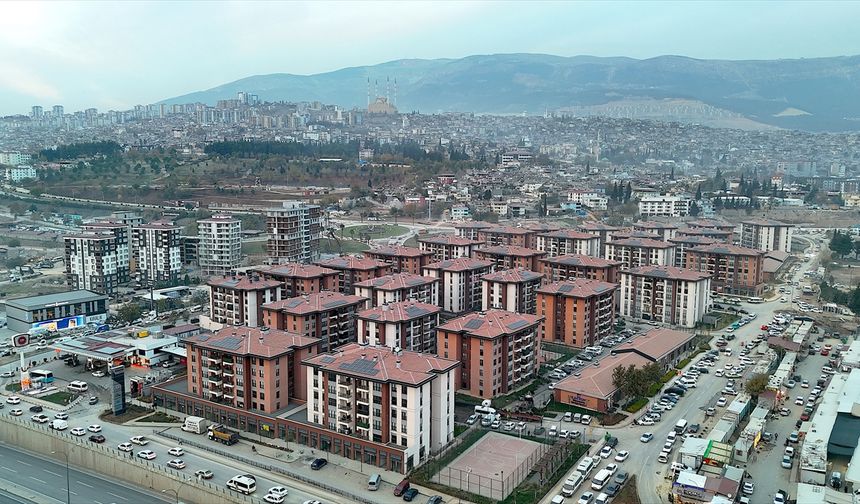 Ebrar Sitesi'nin yerine yapılan konutlardan 510'una yöre sakinleri taşındı