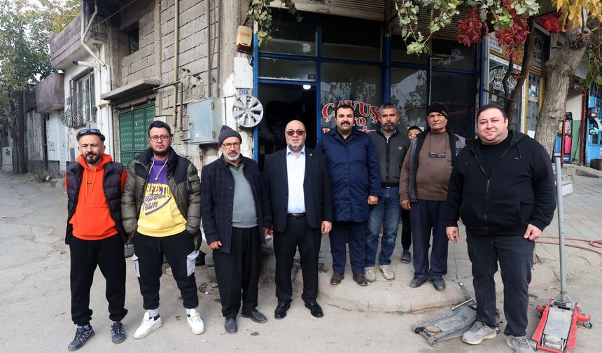 Başkan Akpınar'dan Sakarya Çarşısında Esnaf Ziyareti