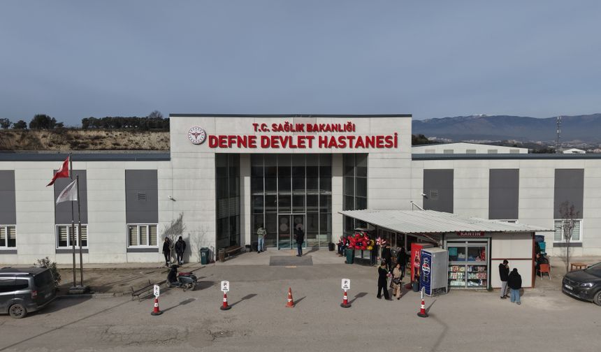 Depremin ardından 2 ayda tamamlanan hastane Hatay'ın sağlık yükünü sırtladı