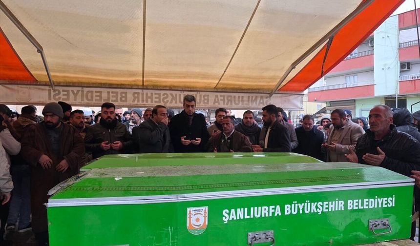 Tüp patlaması sonucu çıkan yangında ölen 3 kişinin cenazesi defnedildi