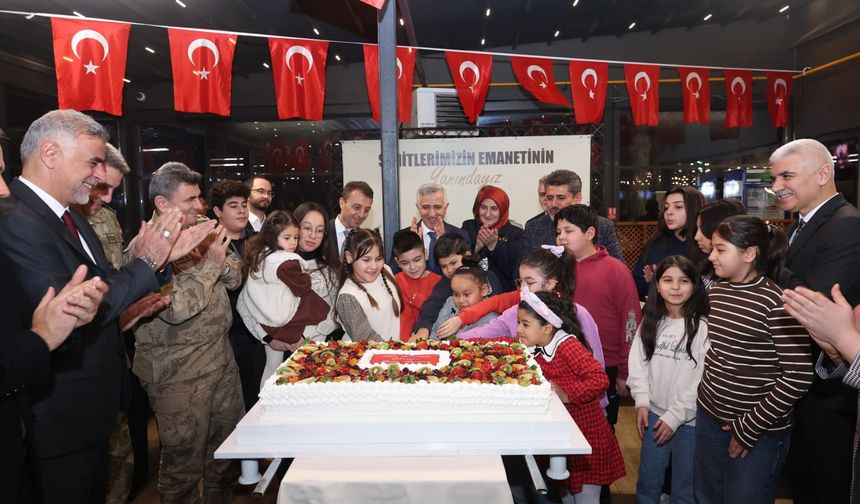 Kahramanmaraş'ta şehit çocukları için doğum günü programı düzenlendi
