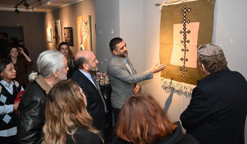 “Dört On Yedi- II” Karma Sergi Sanatseverlerin Yoğun İlgisi ile Açıldı