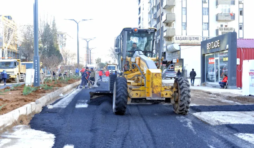 Büyükşehir’den Şehrin Kalbinde Yoğun Çalışma