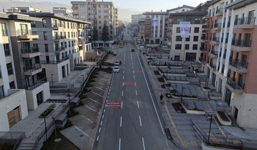 Şehrin Yolları Bir Bir Yenileniyor