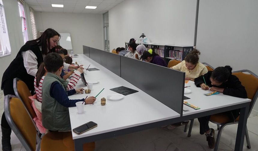 Pusula Maraş’tan Çocuklara Yönelik Renkli Atölye