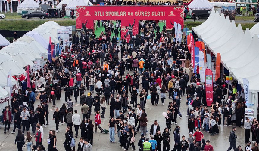 Büyükşehir, Etnospor Kültür Festivali’nde Şehrin Değerlerini Ziyaretçilerle Buluşturuyor