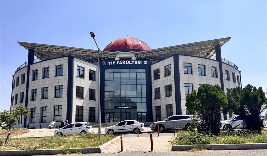 Geleceğin hekimleri bağımlılıkla mücadele dersiyle mesleğe hazırlanacak
