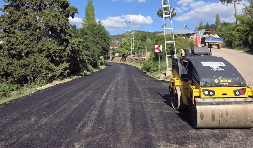 Büyükşehir, Göksun’da Yol Yatırımlarını Artırarak Sürdürüyor