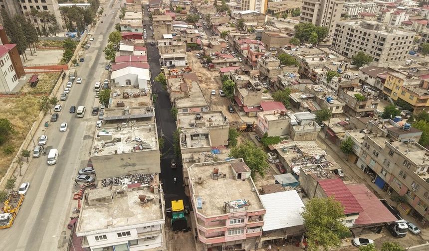 Büyükşehir, Sokak Sokak Cadde Cadde Asfalt Çalışmasını Sürdürüyor