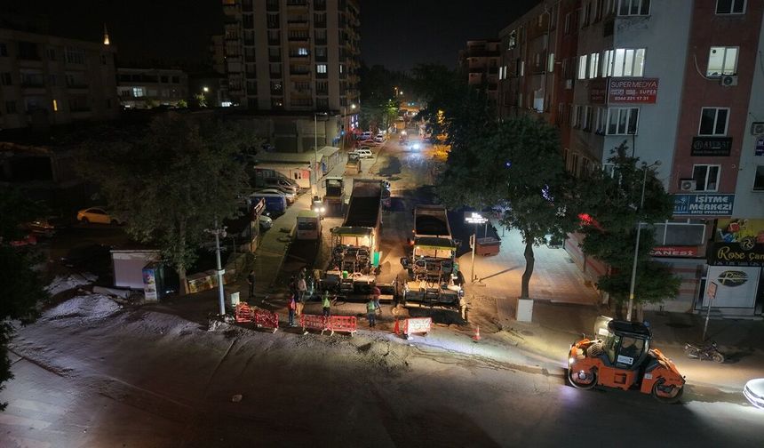 Büyükşehir, Asfalt Mesaisini Gece Gündüz Kesintisiz Sürdürüyor