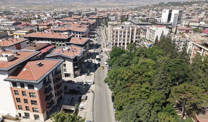 Büyükşehir, Zübeyde Hanım’da Son Kat Asfalta Geçiyor