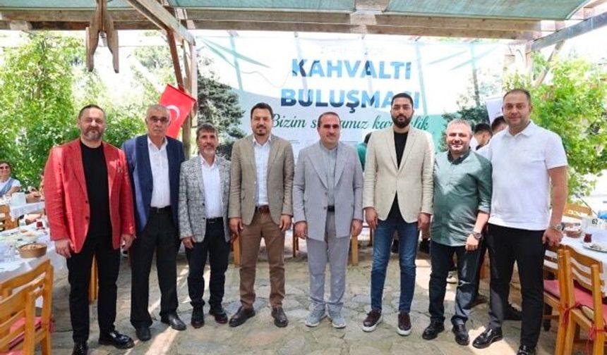 Kahramanmaraşlılar Bornova'da kahvaltı programında buluştu!