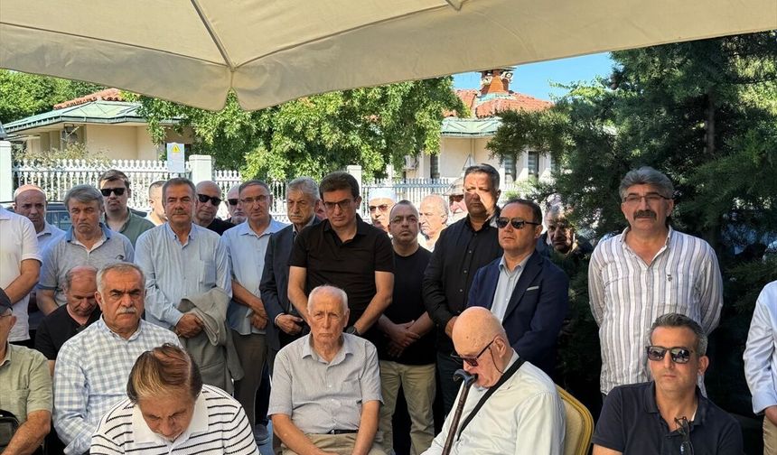 Prof. Dr. Nevzat Yalçıntaş kabri başında anıldı