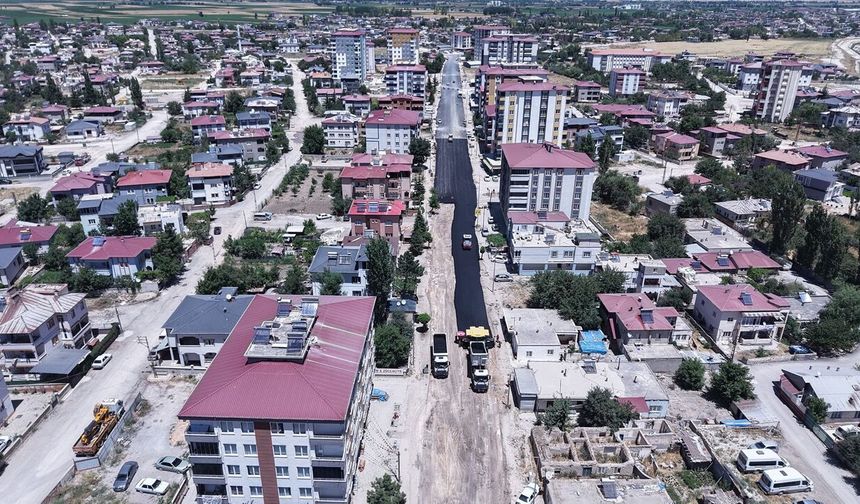 Büyükşehir, Elbistan Darende Caddesi’nde Dönüşüm Başlattı