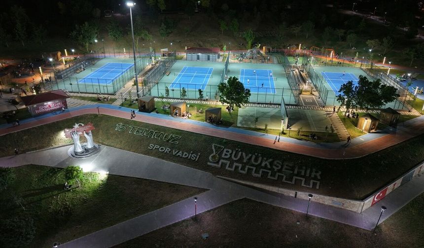 Büyükşehir, Tenis Kortlarında Çevrimiçi Rezervasyon Sistemini Başlattı