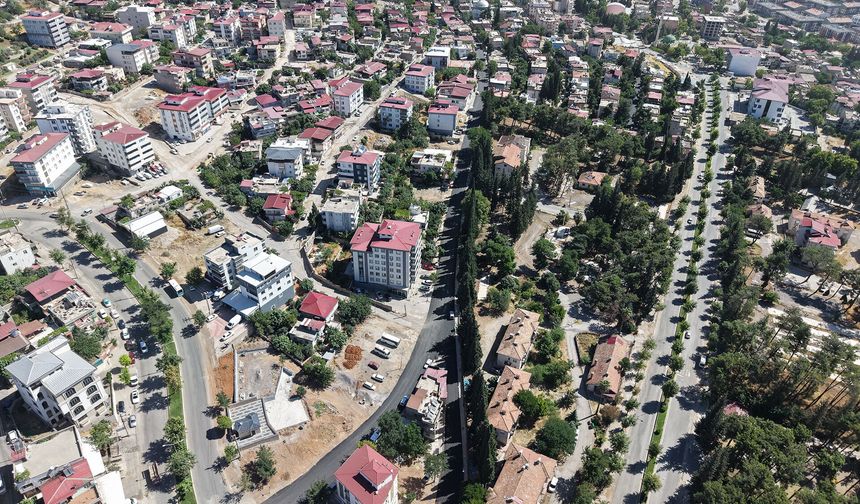Büyükşehir, Mükremin Halil Caddesi’nde İlk Etabı Tamamladı