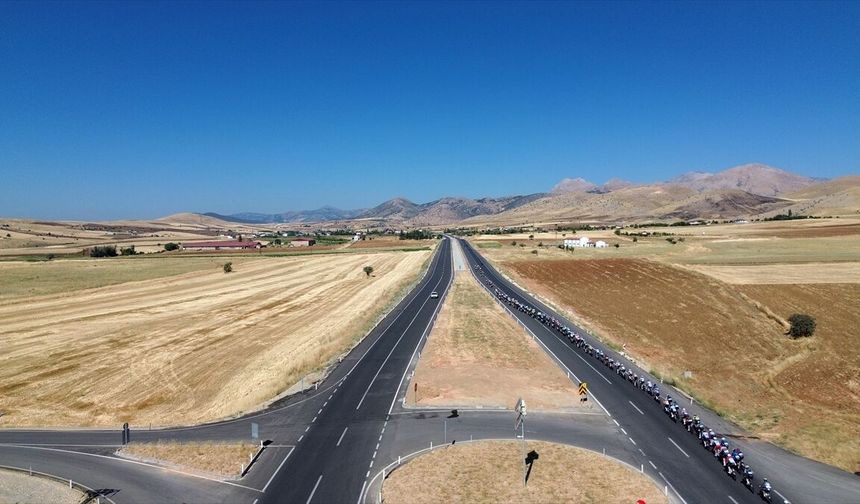 3. Uluslararası Kahramanmaraş Bisiklet Yarışı'nın üçüncü etabı tamamlandı