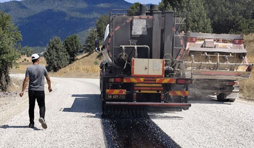 Büyükşehir, Andırın Kırsalında Ulaşım Konforunu Artırıyor